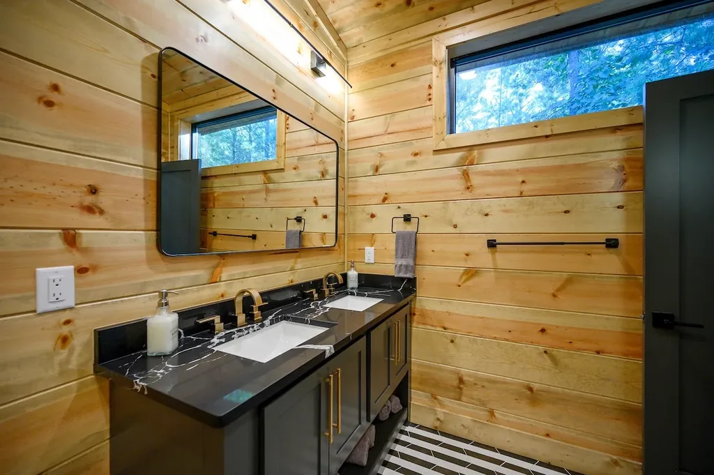 Bathroom 10 at The Compound — photo 1