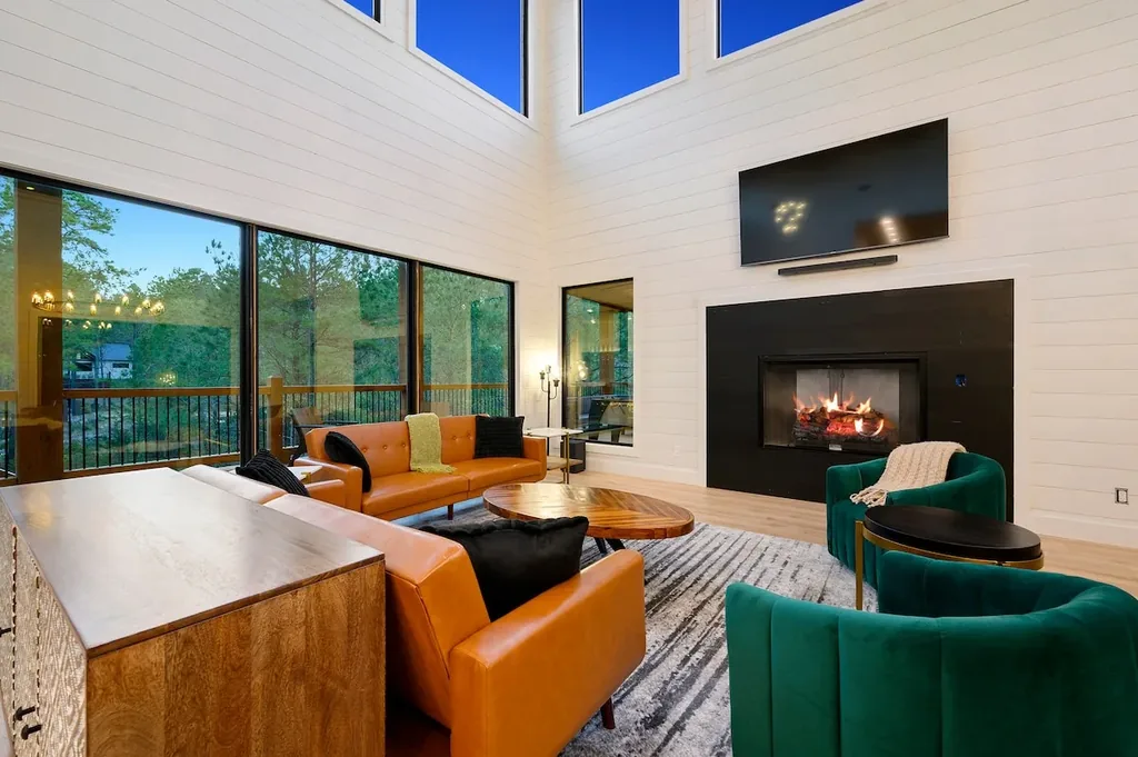 Living Room at The Arcadia in Broken Bow (view 14)