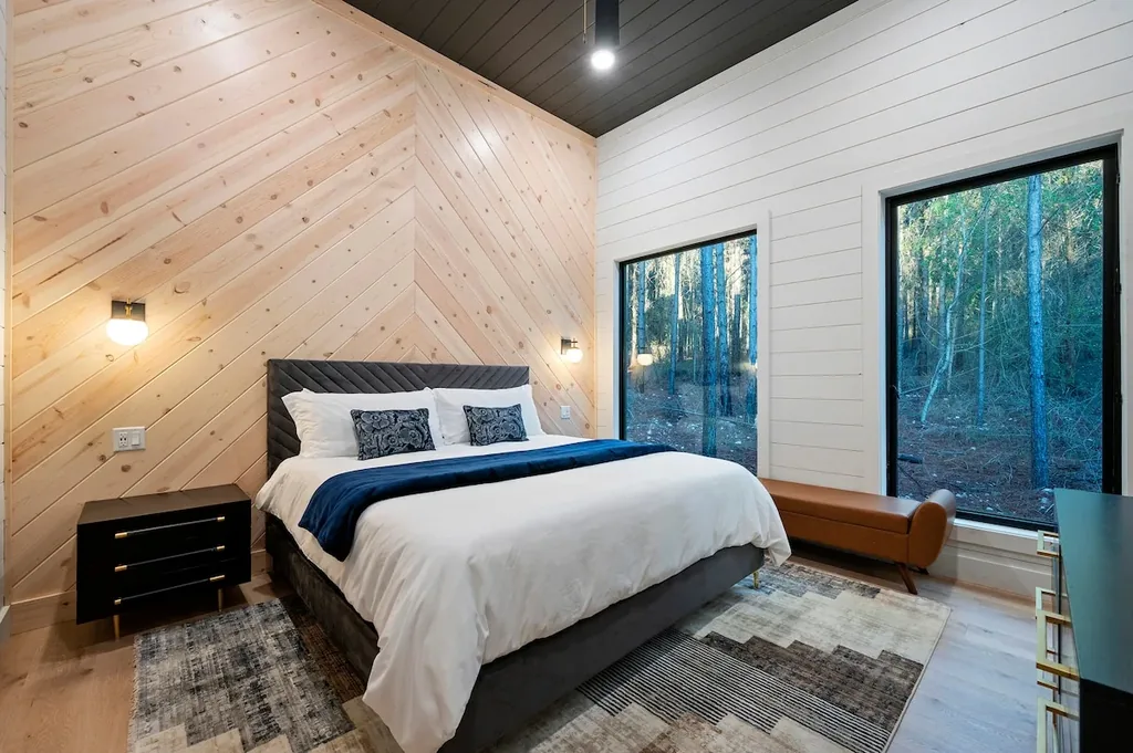 Bedroom 2 at The Arcadia in Broken Bow (view 1)