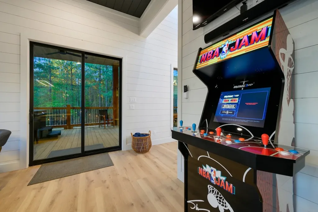 Game Room 1 at The Arcadia in Broken Bow (view 3)