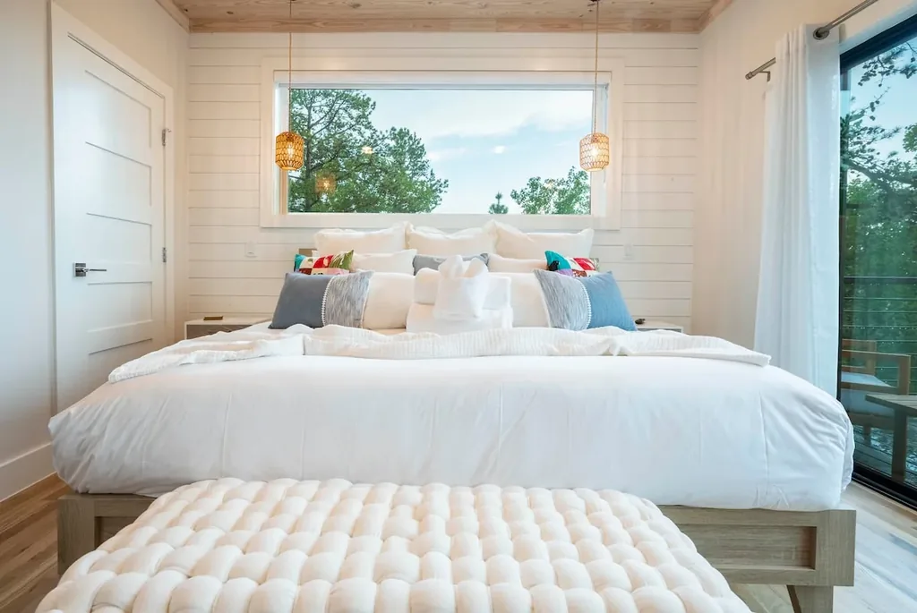 Bedroom 1 at The Aroha — photo 1