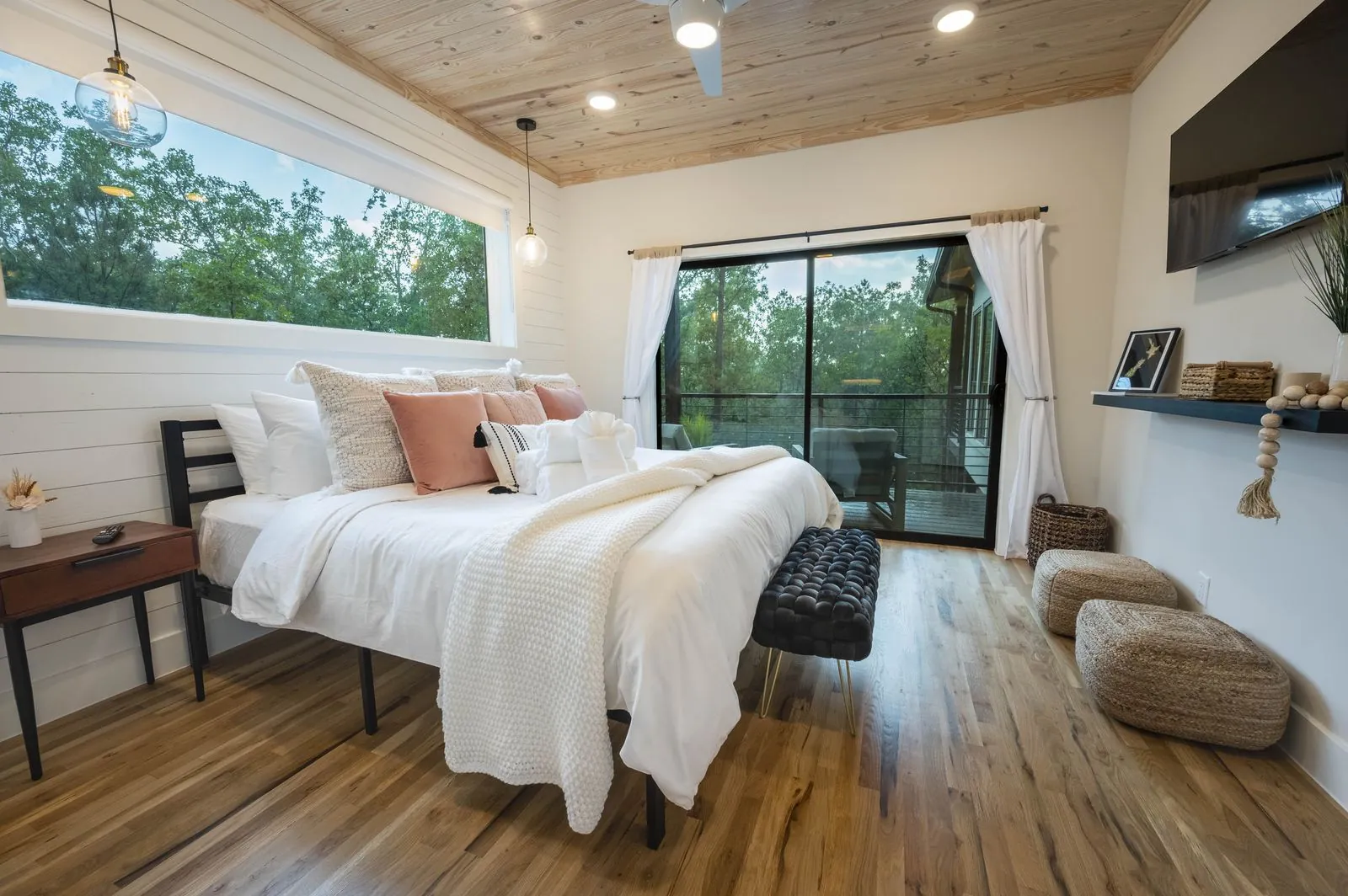 King suite 3 at The Aroha