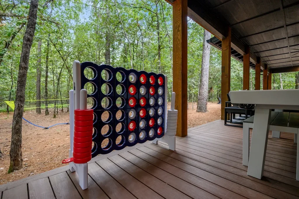 The Black-Beary — Play a life-size game of Connect Four on the covered patio, steps from the outdoor dining table.