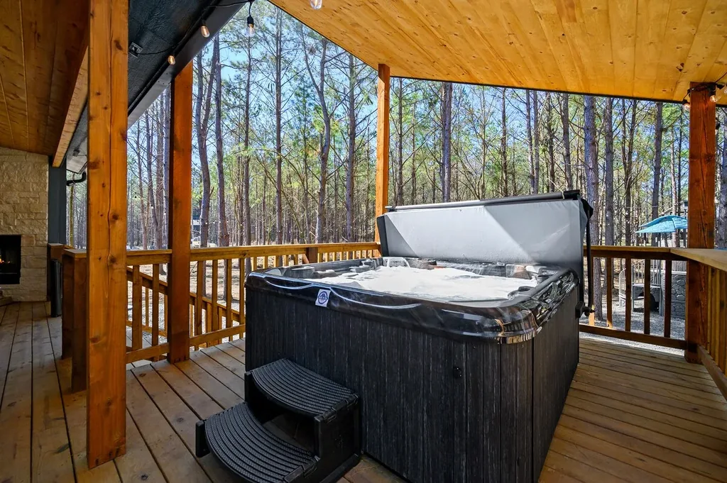 Blue Note — Private Hot Tub & Outdoor Living, Airbnb photo 51