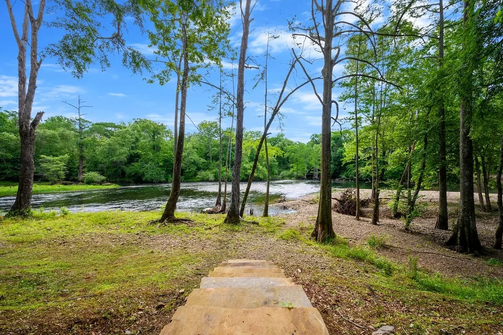 Blue Note — Resort Grounds & River Access, Airbnb photo 68