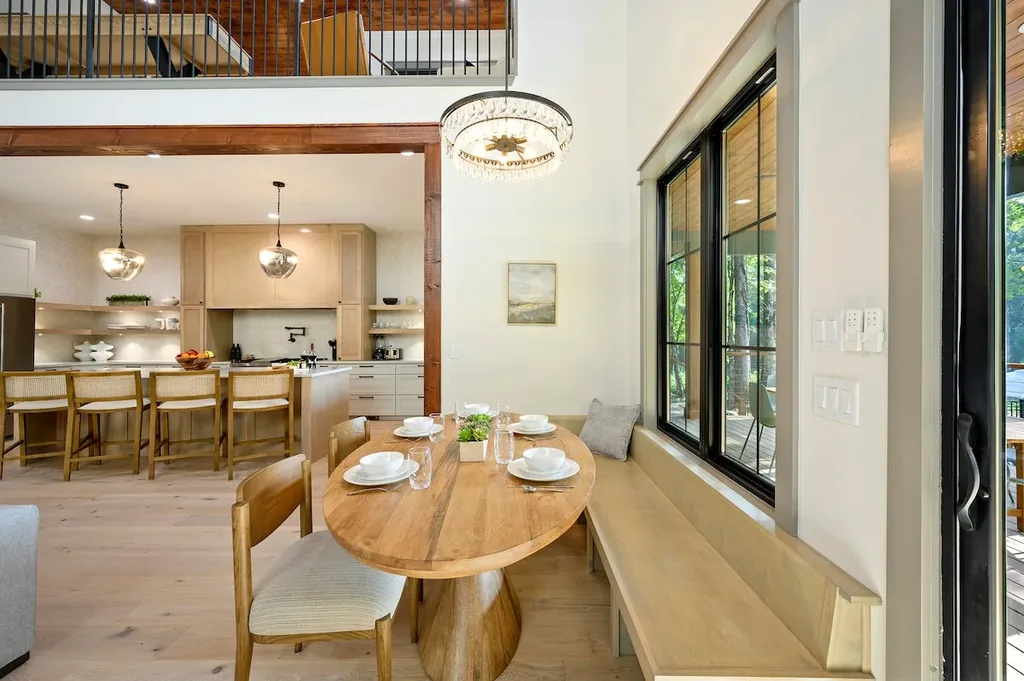 Dining area at Clearwater in Broken Bow