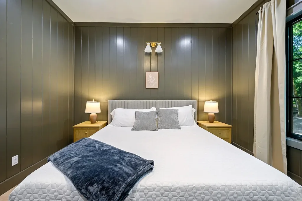King suite 3 at Clearwater in Broken Bow