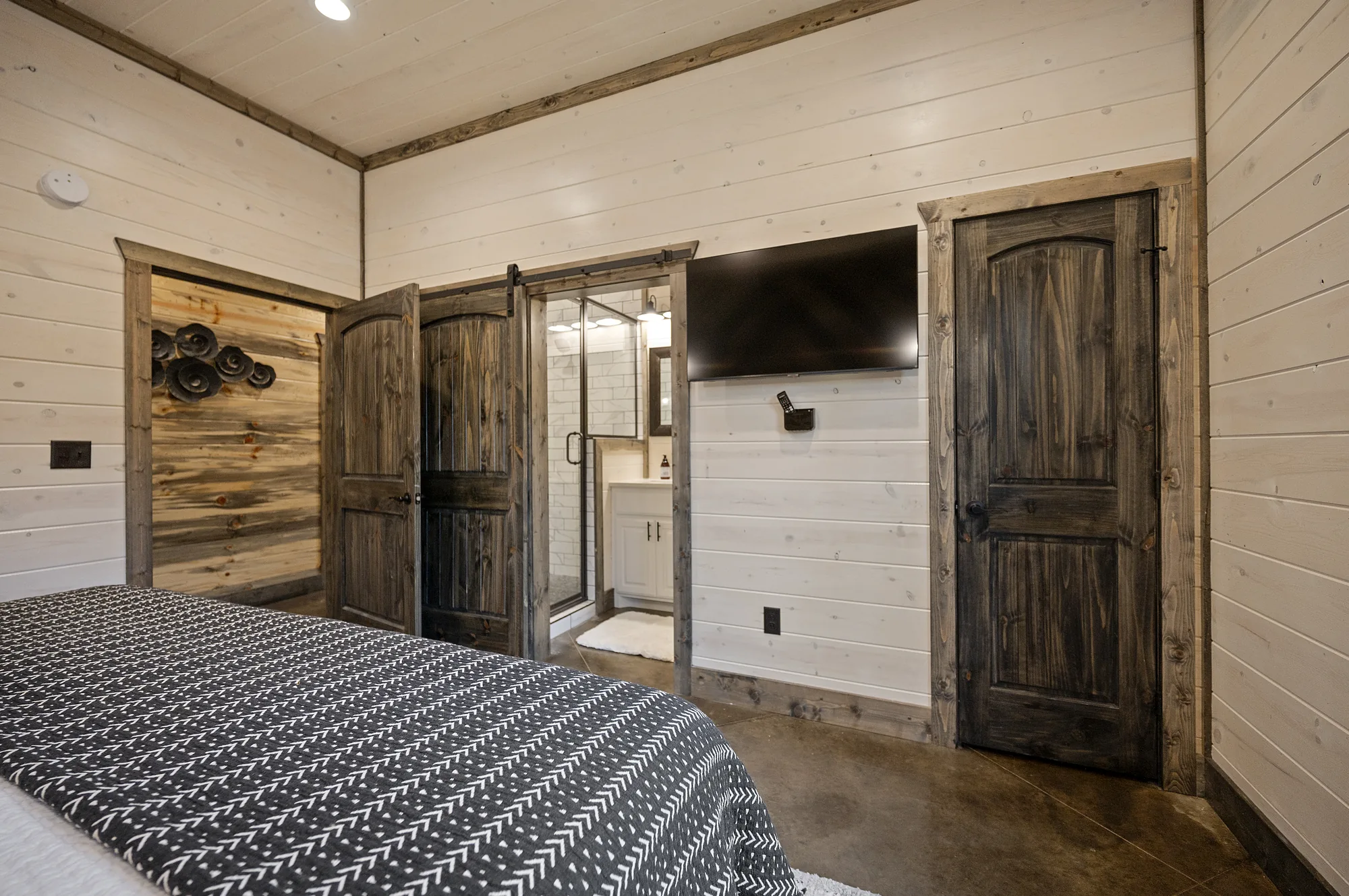 Designer bedroom suite at Dreams & Streams