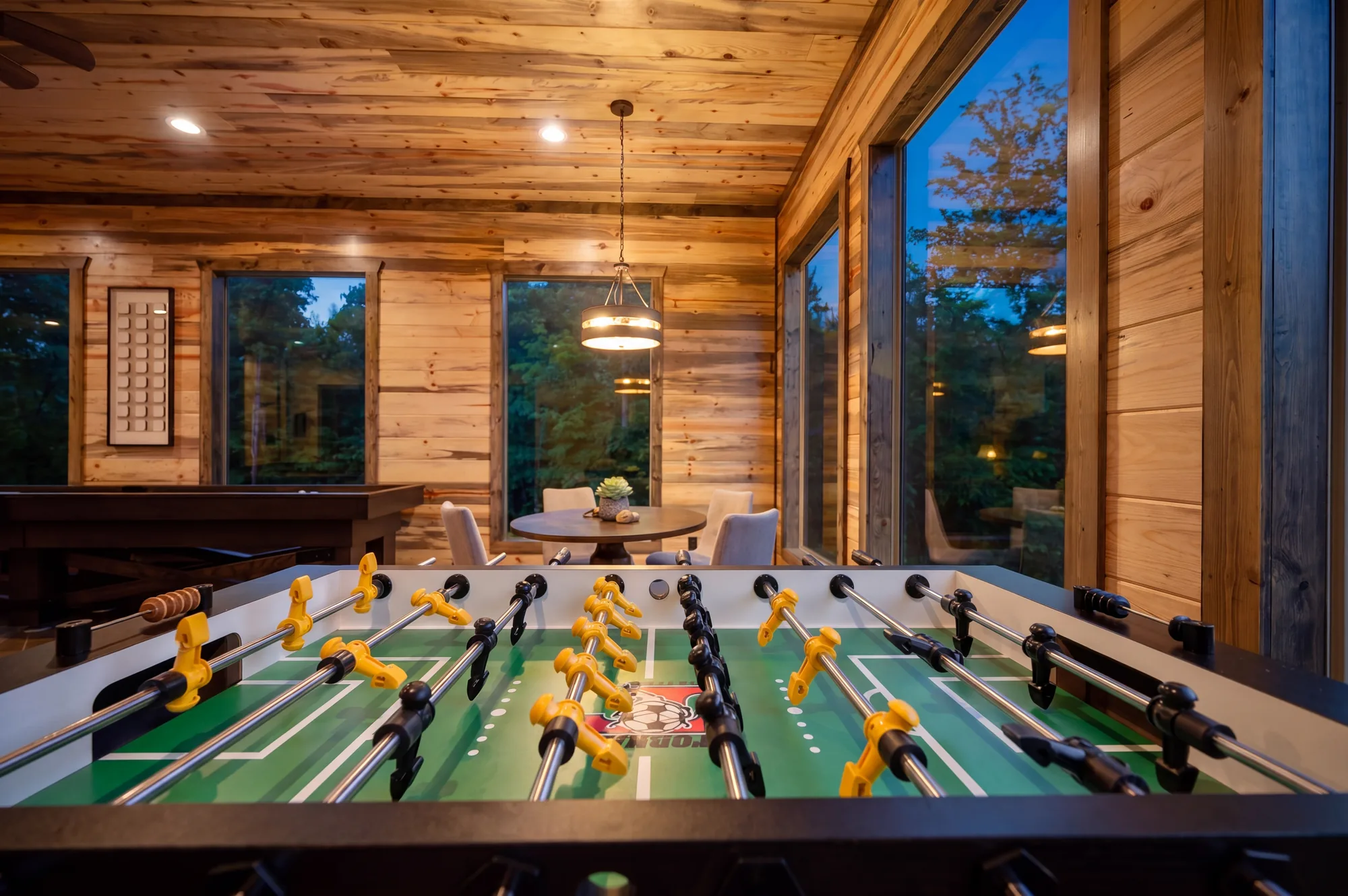 Game room wet bar and arcade at Dreams & Streams