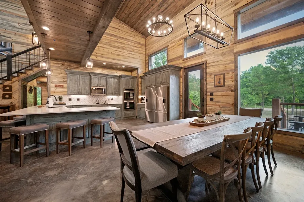 Open kitchen and indoor dining room at Dreams & Streams