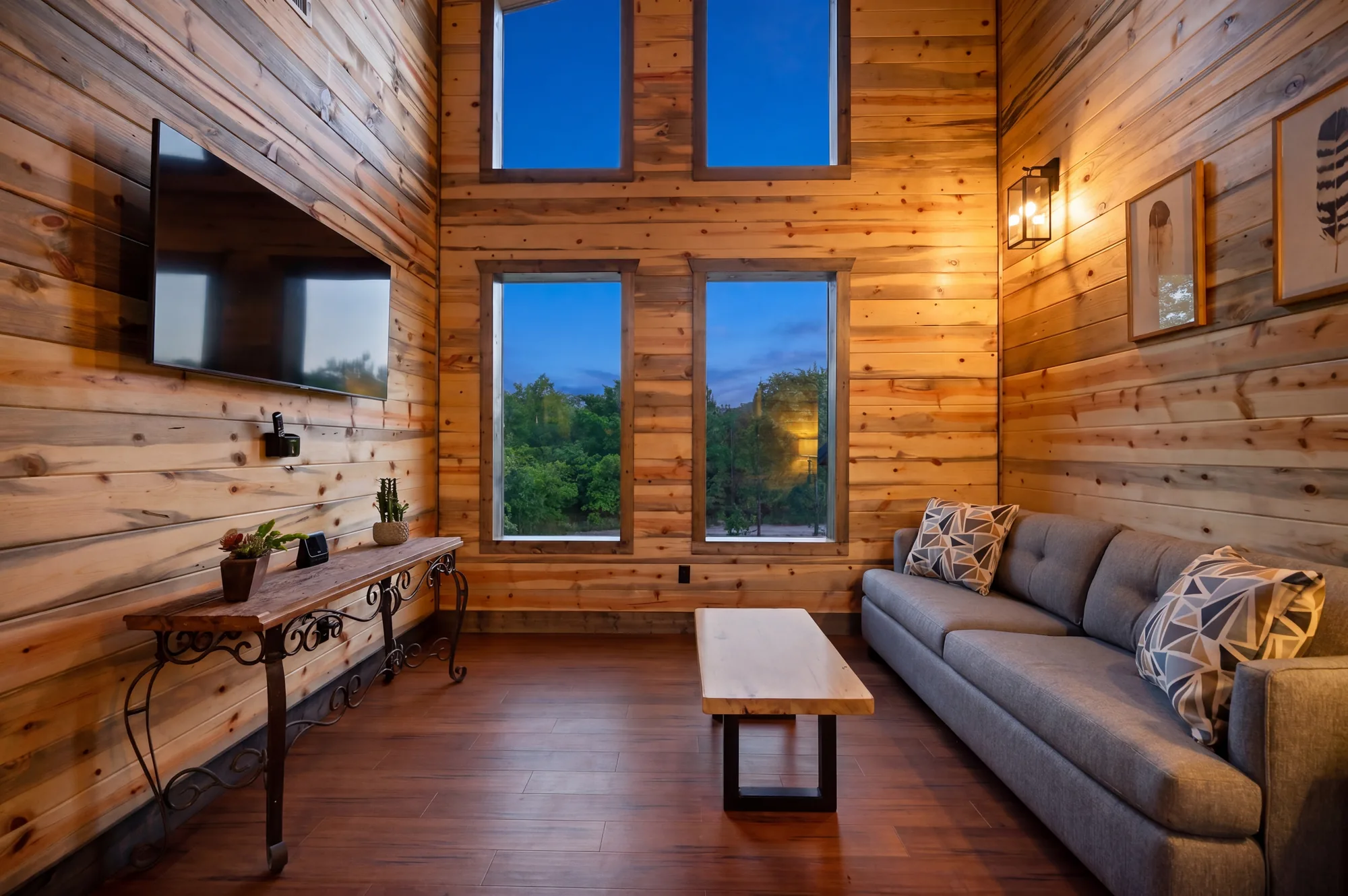 Cozy upstairs nook with sofa bed at Dreams & Streams