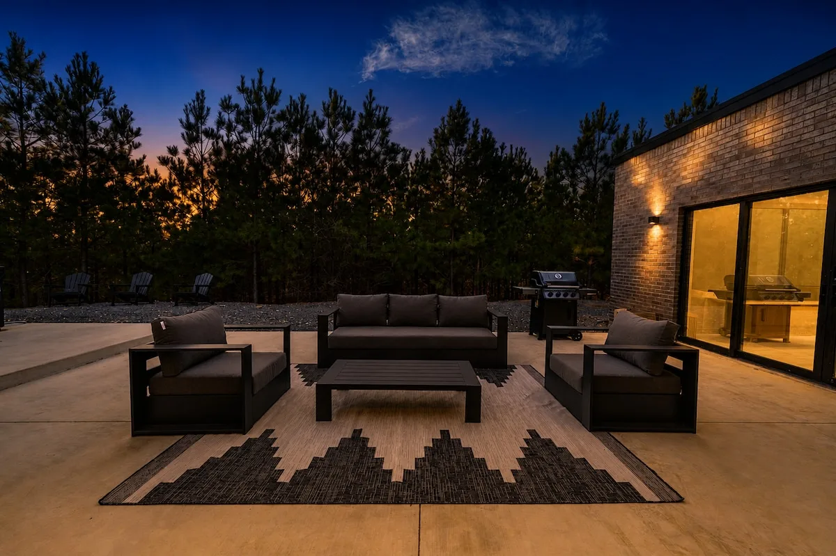 The Eleanor — patio, photo 1