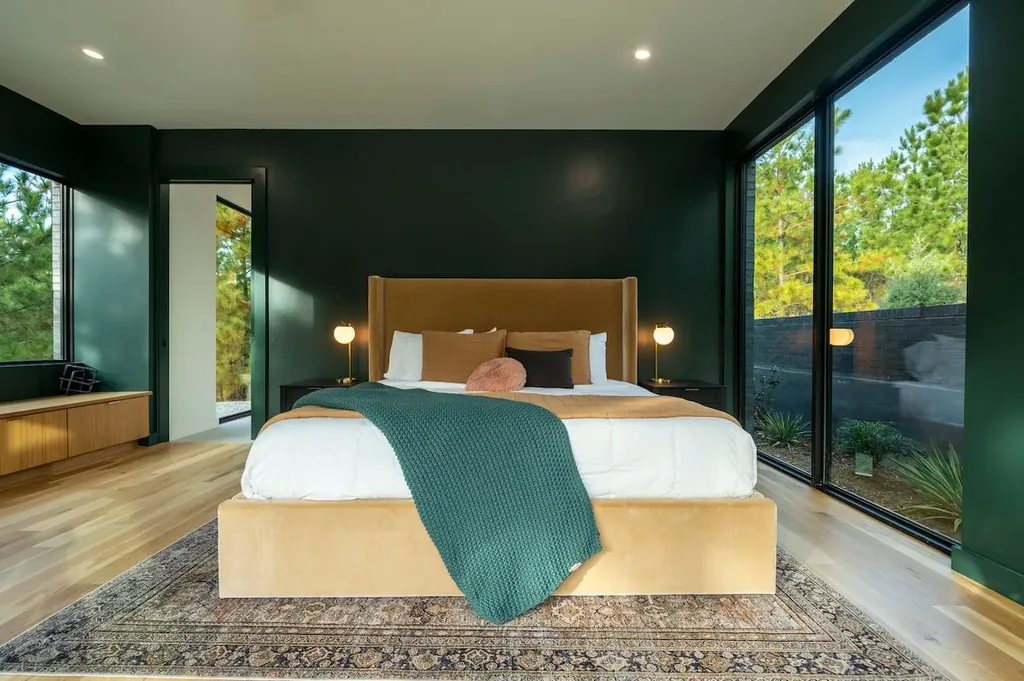 The Eleanor king bedroom at Imperial Jade in Broken Bow