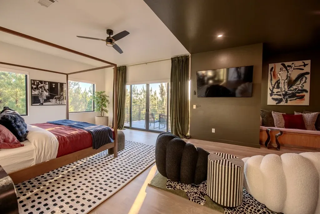 The Jade / Architectural Marvel — Bedroom 1 image 3