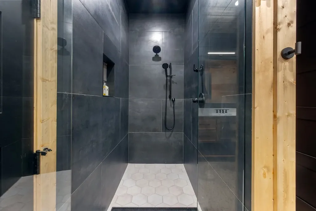 LivNLove / Grandiose — Full bathroom 1 image 2