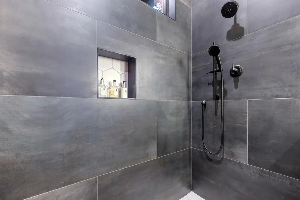 LivNLove / Grandiose — Full bathroom 3 image 2