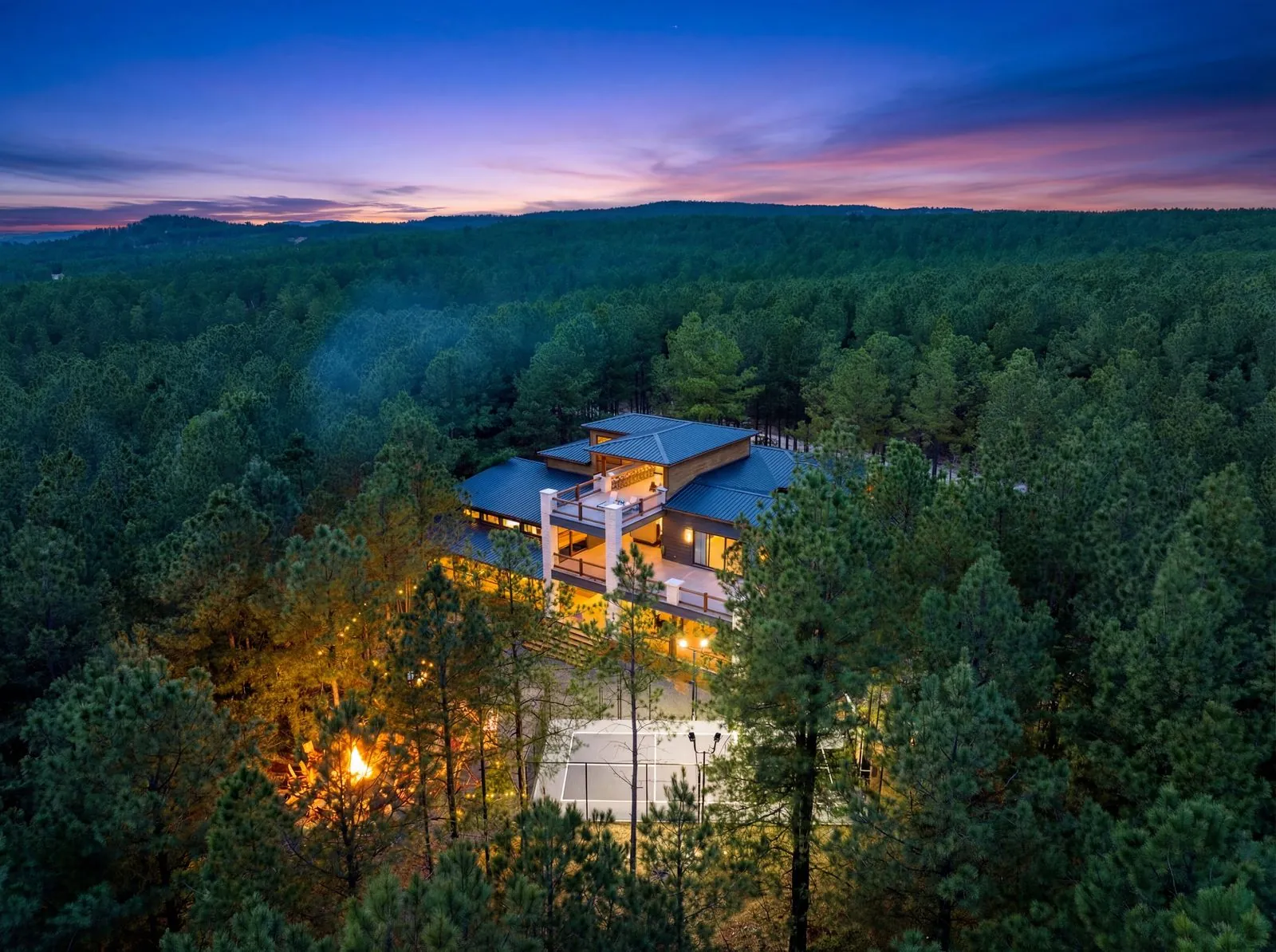 LivNLove luxury cabin Hochatown