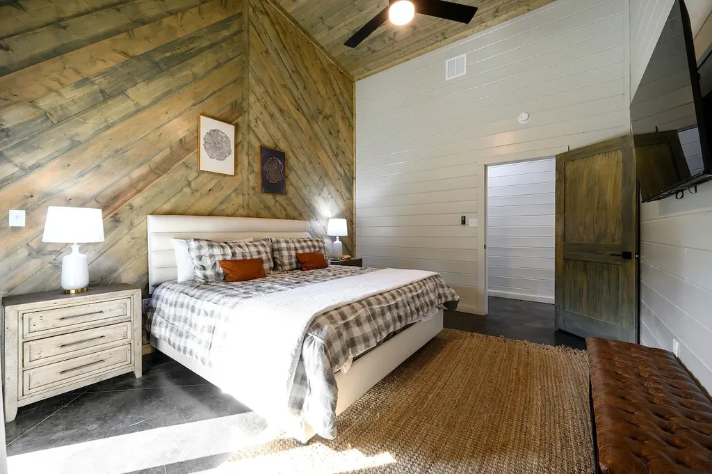 Miko Chukka — Bedroom 2 image 2
