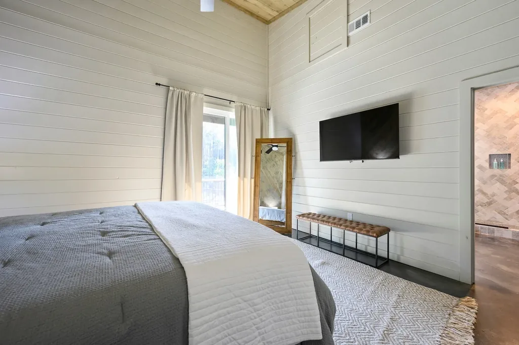 Miko Chukka — Bedroom 4 image 2