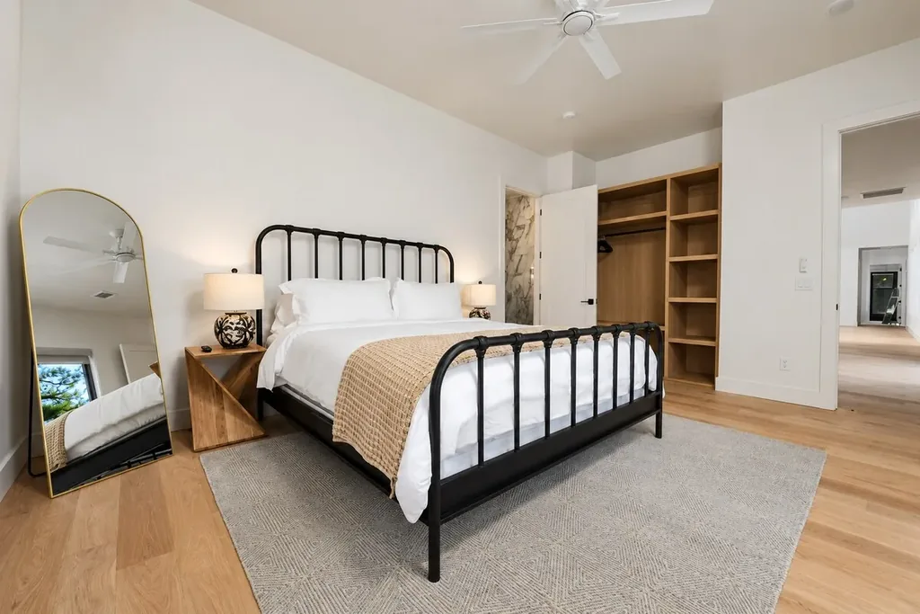 Sanctuary at the Summit — Bedroom 3 image 1
